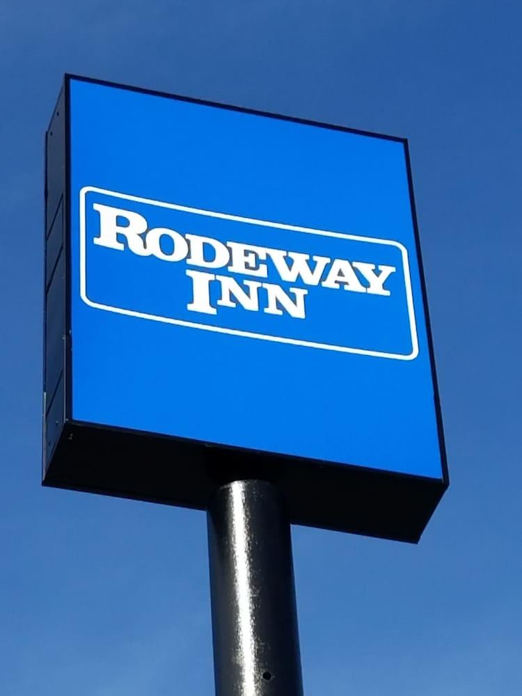 Rodeway Inn Near Hall Of Fame North Canton Exterior photo