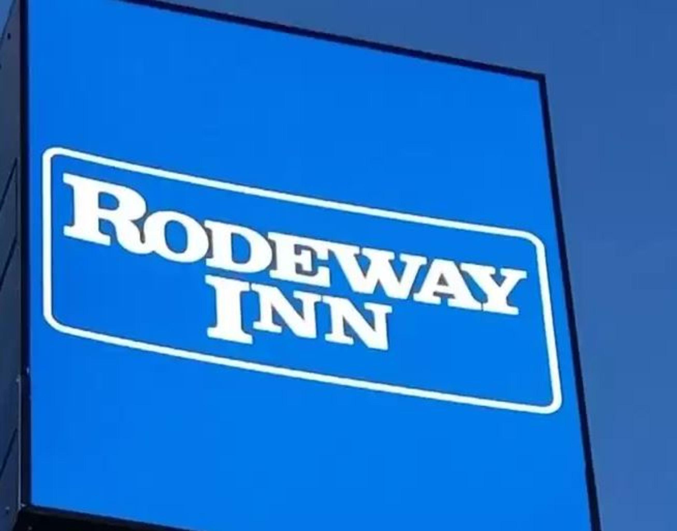 Rodeway Inn Near Hall Of Fame North Canton Exterior photo